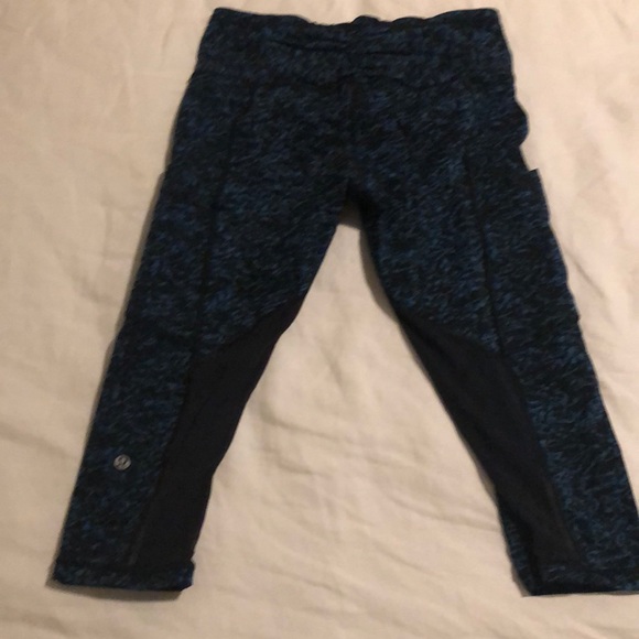 Lululemon size 6 yoga pants - Picture 1 of 2